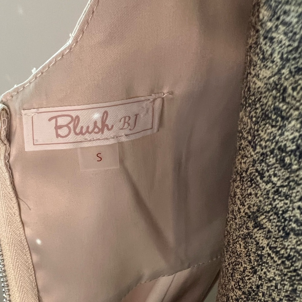 Blush BJ Long Sleeve Satin Crop Blouse - Picture 4 of 4